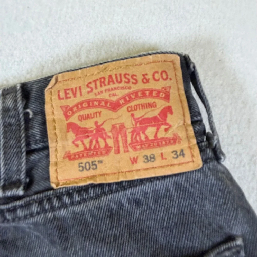 Levis 505 Regular Fit Straight Leg Jeans Mens 38x34 Faded Black Denim Pants